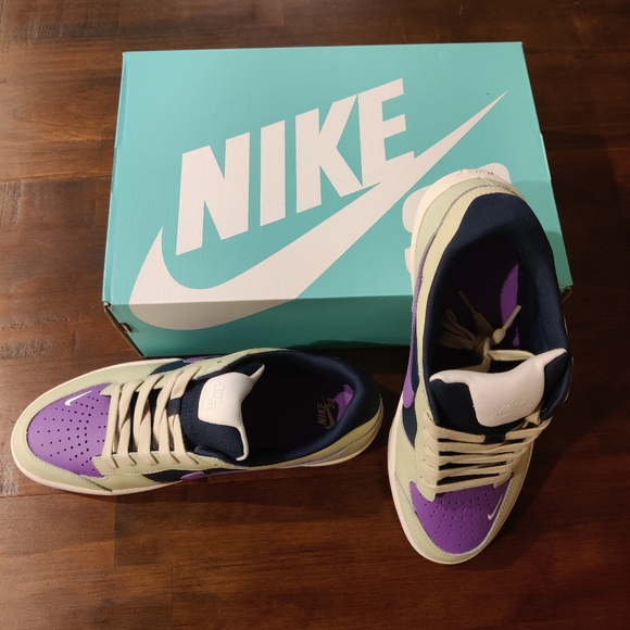 Nike | SB Force 58 Premium (DV5476-300) | Olive Aura & Black Raspberry - Picture 4 of 9